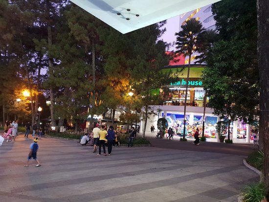 Cihampelas Walk